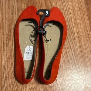 Red slide shoes
